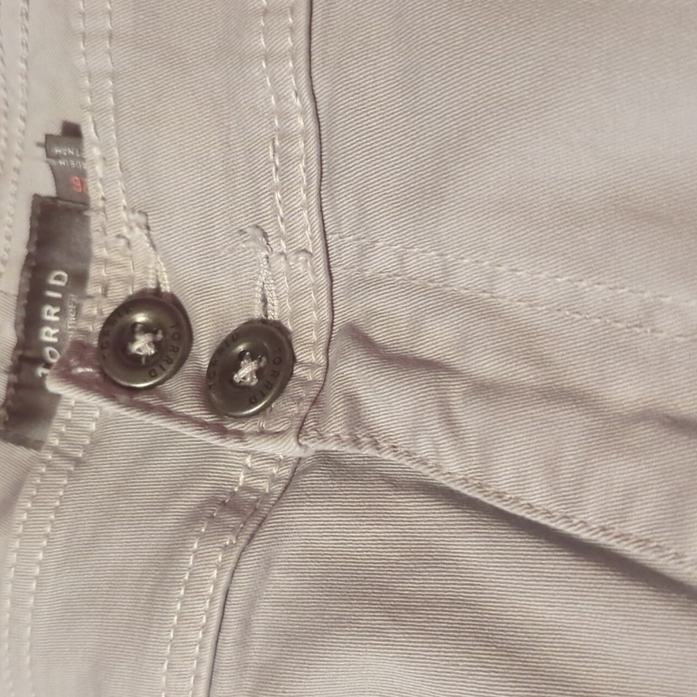 Torrid Skinny Mid-Rise Crop Jeans 26 - Picture 11 of 15